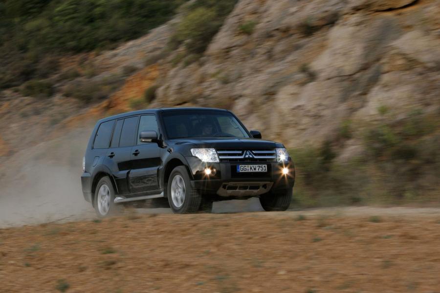  Mitsubishi Pajero 2007 года  (фото 20 из 22)